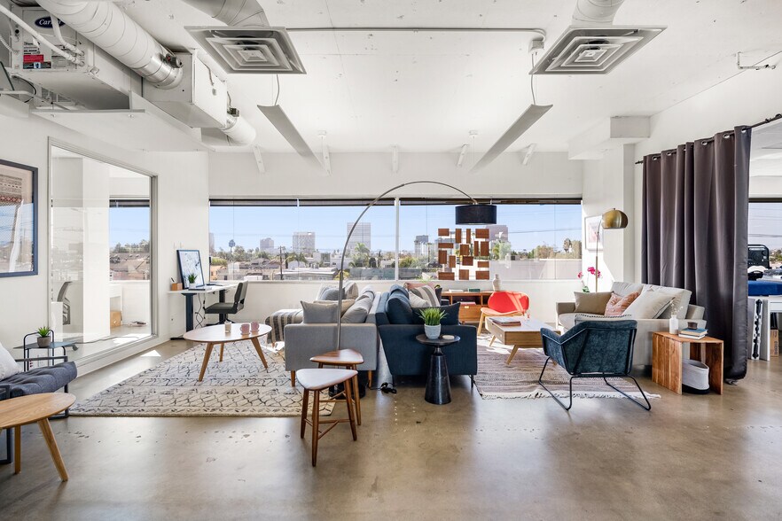 More Photos Of 8065-8075 W 3rd St, Los Angeles Loft Creative Space For Lease