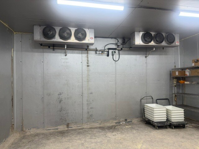 More Photos Of 900 Jersey Ave, Gloucester City Refrigeration Cold Storage For Sale