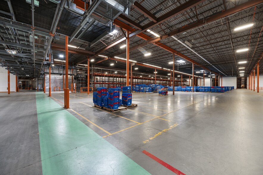 More Photos Of 7245 Henry Clay Blvd, Liverpool Distribution For Lease