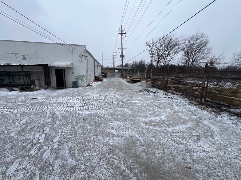 More Photos Of 1211 E 286th St, Euclid Manufacturing For Sale