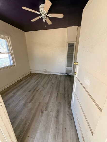 More Photos Of 2961 11th St, Riverside Industrial For Sale