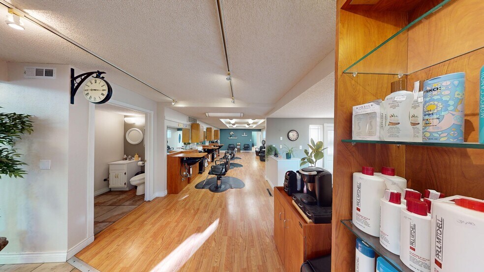 More Photos Of 191 Wyoming St, Lander Office For Sale