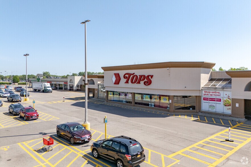 More Photos Of 3190 Niagara Falls Blvd, Amherst Unknown For Lease