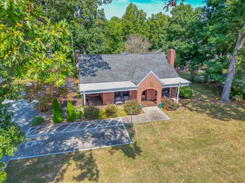 More Photos Of 7741 Matthews Mint Hill Rd, Mint Hill Freestanding For Sale