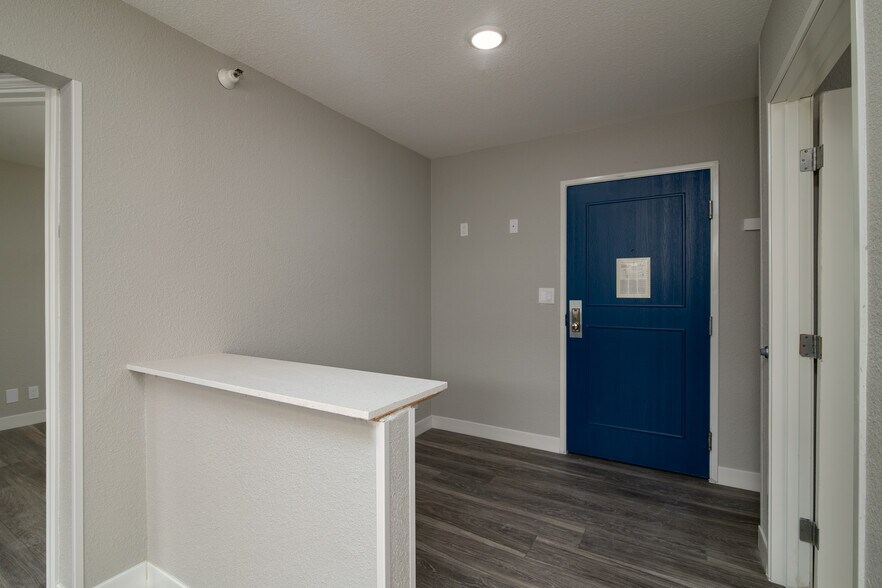 More Photos Of 3211 S 79th East Ave, Tulsa Apartments For Sale