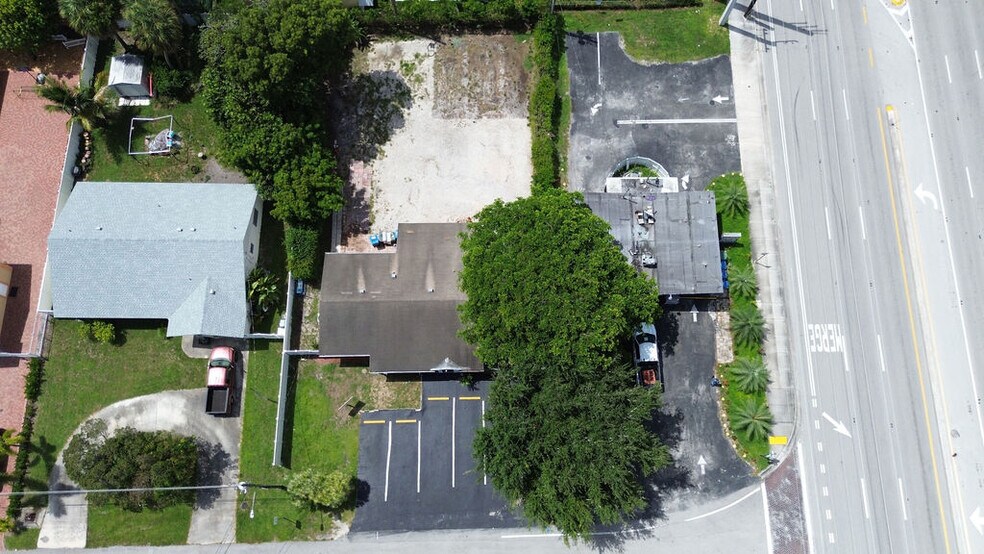 More Photos Of 840 NW 33rd St, Oakland Park Office For Sale