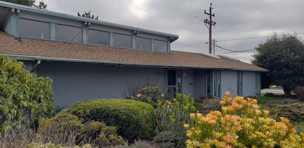 More Photos Of 895 River Dr, Fort Bragg Healthcare For Sale