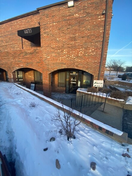 More Photos Of 1620 Country Club Rd, Valparaiso Freestanding For Lease