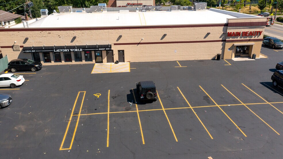 More Photos Of 836-848 Dodge Ave, Evanston Unknown For Lease