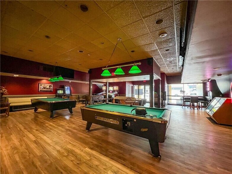 More Photos Of 118 N Main St, Butler Restaurant For Sale