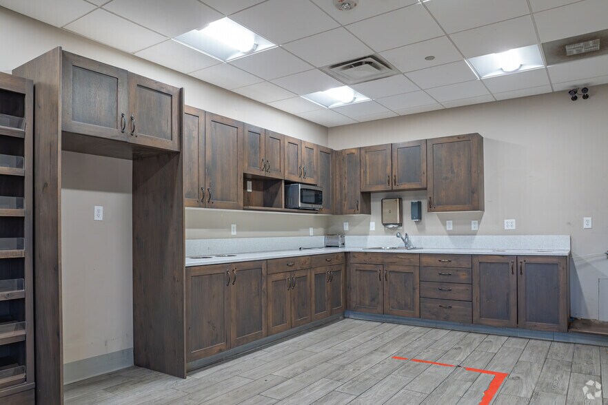 More Photos Of 1455 E 62nd Ave, Denver Refrigeration Cold Storage For Sale