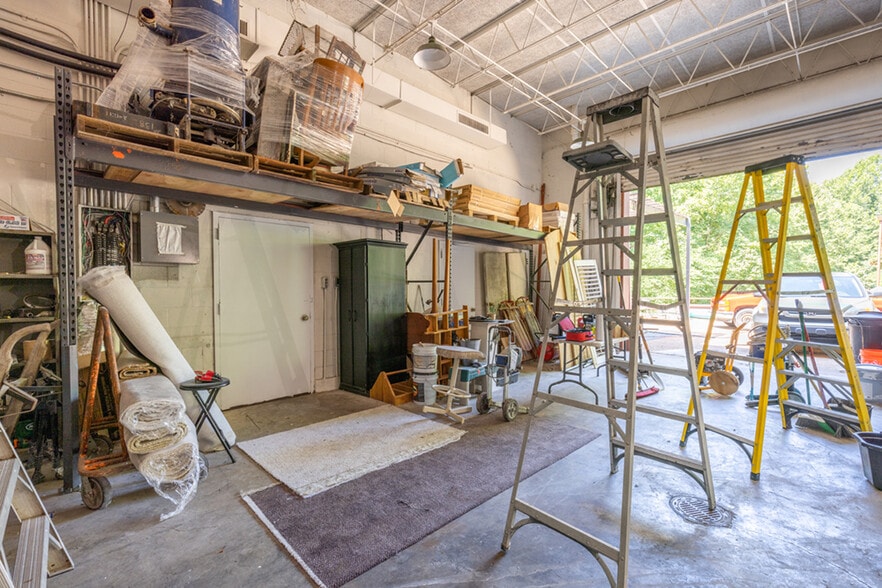 More Photos Of 8871 Griffith Rd, Nashville Warehouse For Sale