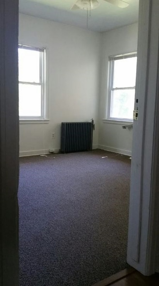 More Photos Of 1311-1315 W 1st St, Cedar Falls Apartments For Sale
