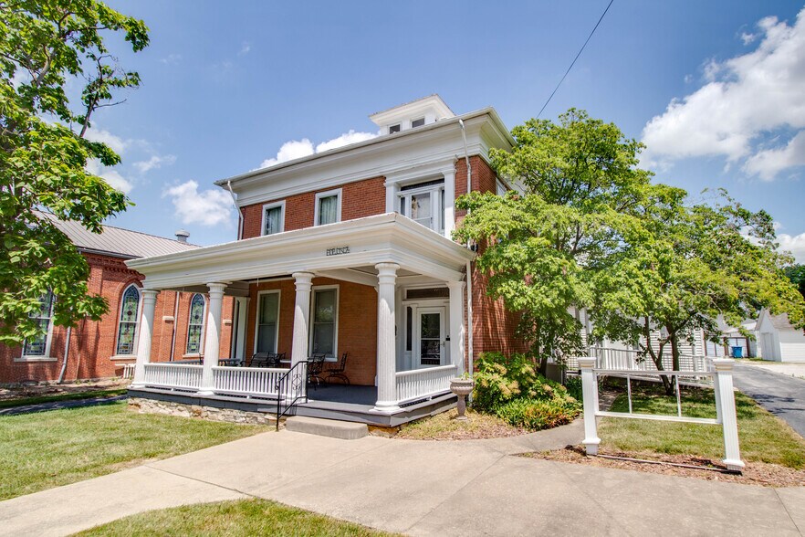 More Photos Of 212 E Main St, Carlinville Office Residential For Sale