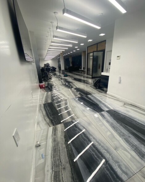 More Photos Of 3008-3010 Jerome Ave, Bronx Warehouse For Lease