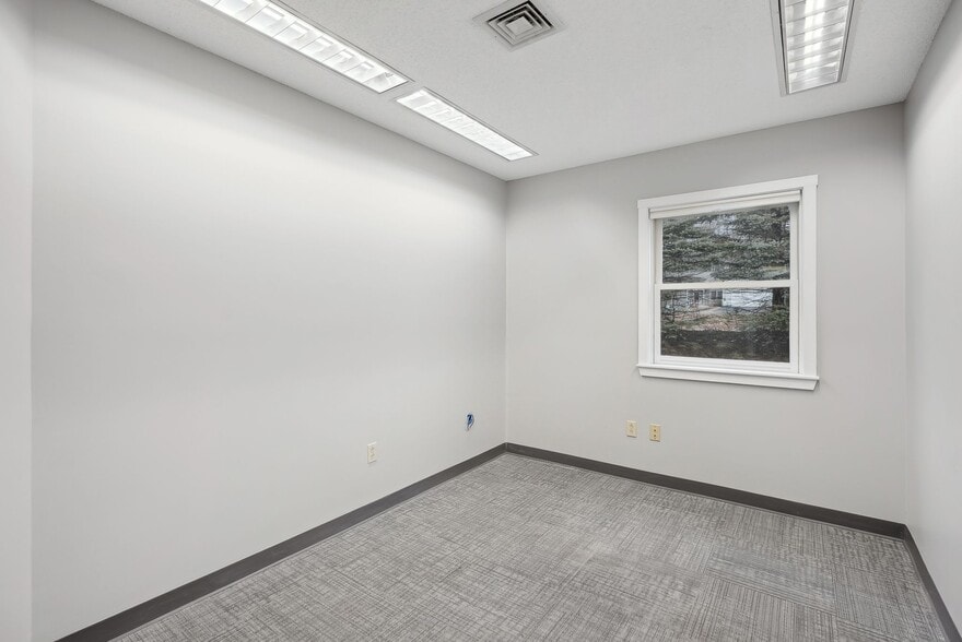 More Photos Of 1662 Post Rd, Wells Office For Sale
