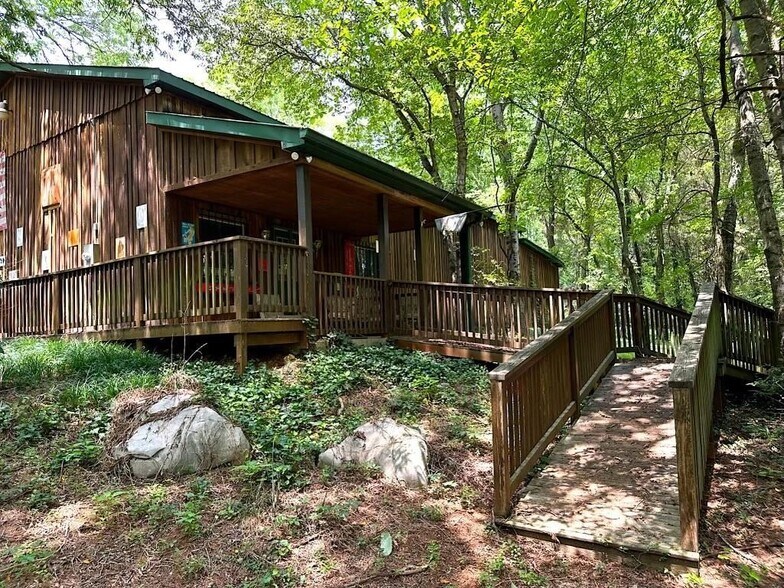 More Photos Of 1770 Morgantown Rd, Bowling Green Specialty For Sale