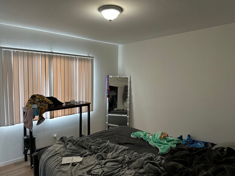 More Photos Of 2550 35th Ave, Oakland Apartments For Sale