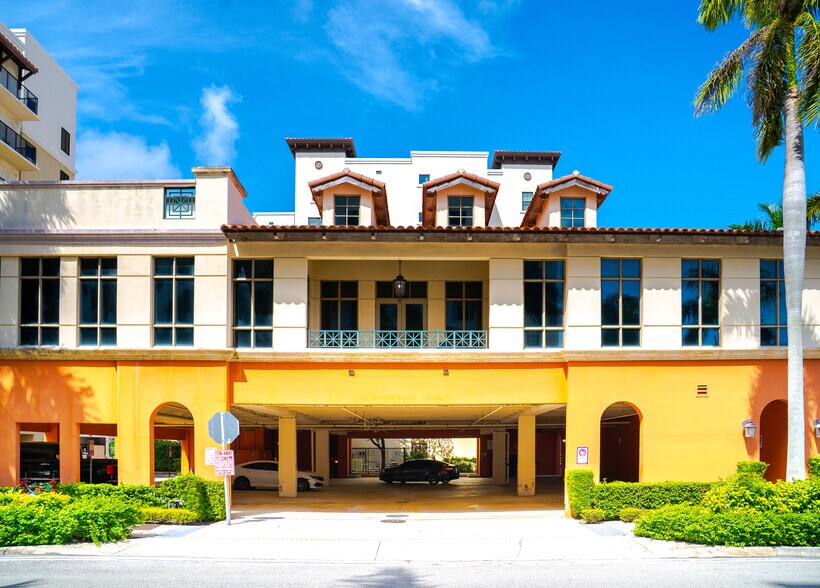More Photos Of 197 S Federal Hwy, Boca Raton Office For Lease