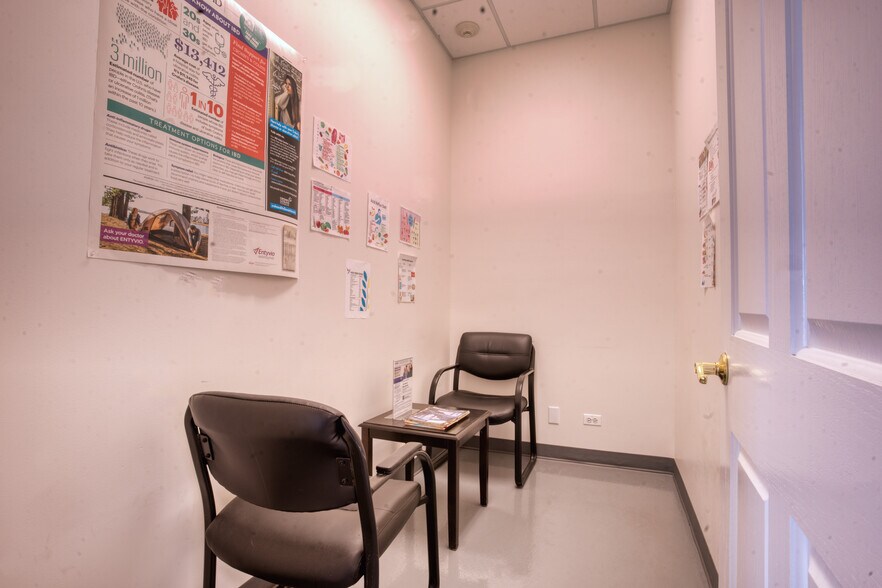 More Photos Of N Pepper Rd, Barrington Medical For Lease