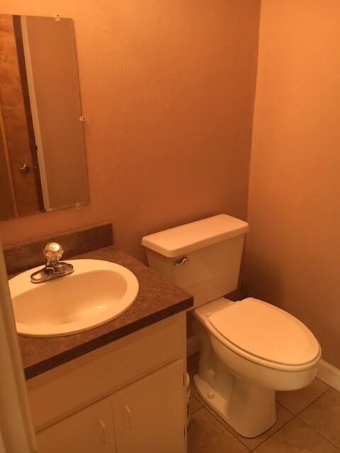 More Photos Of 1326 S Ridgewood Ave, Daytona Beach Office For Lease