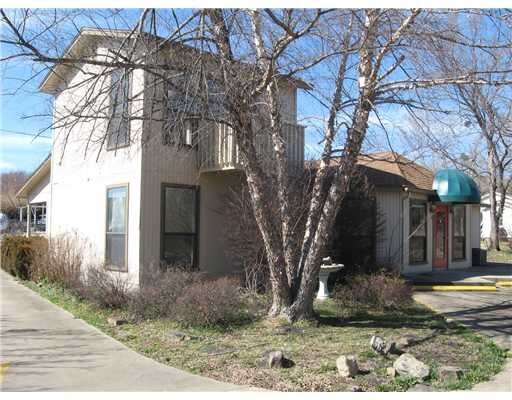 More Photos Of 778 S Happy Hollow Rd, Fayetteville Freestanding For Sale