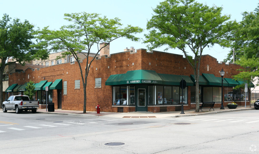 Primary Photo Of 15-19 E Miner St, Arlington Heights Storefront For Sale