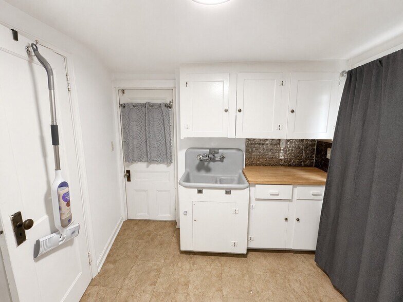 More Photos Of 1801 E Main St, Endicott Apartments For Sale