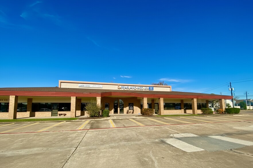 More Photos Of 2503 Westminister Rd, Pearland Storefront For Sale