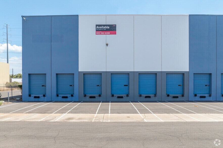 More Photos Of 235 S 56th St, Chandler Warehouse For Lease