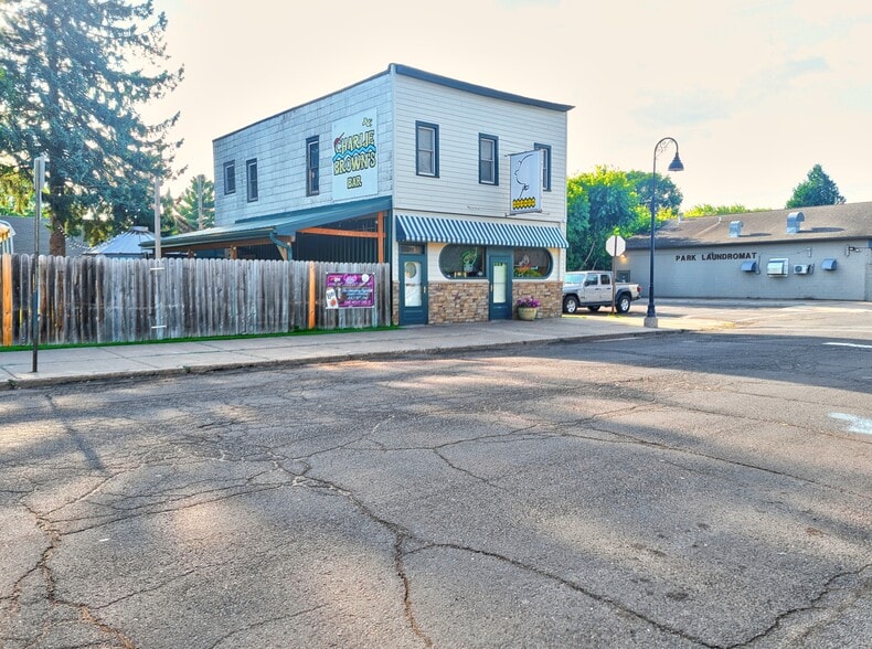 Primary Photo Of 1828 Iowa Ave, Superior Storefront Retail Residential For Sale