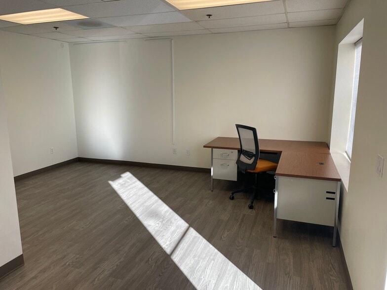 More Photos Of 8536 W Elisa St, Boise Warehouse For Lease