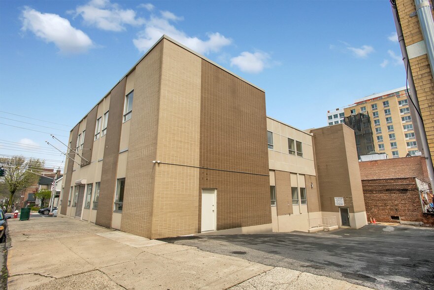 More Photos Of 145 N 5th Ave, Mount Vernon Office For Sale