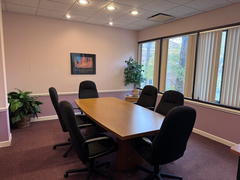 More Photos Of 1506 E Franklin St, Chapel Hill Office For Sale