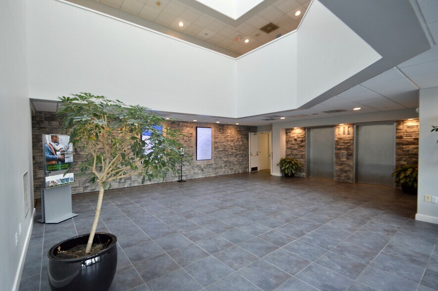 More Photos Of 95 Highland Ave, Bethlehem Office For Lease