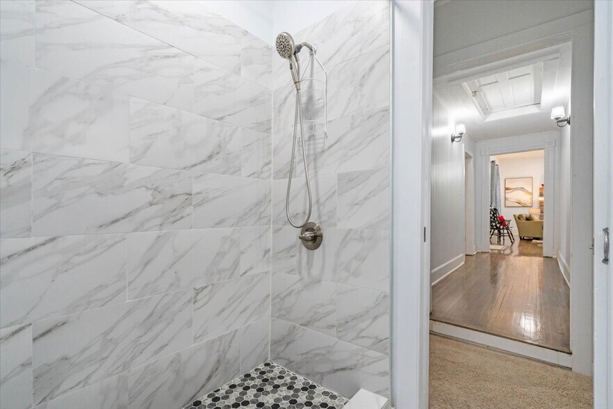 More Photos Of 9142 Railroad Ave, Olive Branch Office Residential For Sale