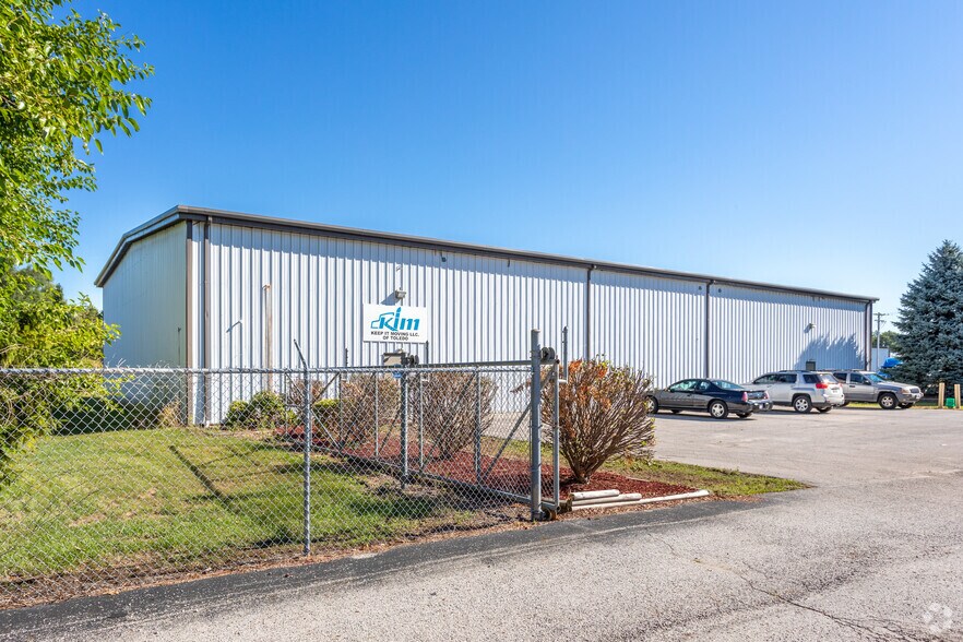 More Photos Of 2701 Eber Rd, Monclova Warehouse For Sale