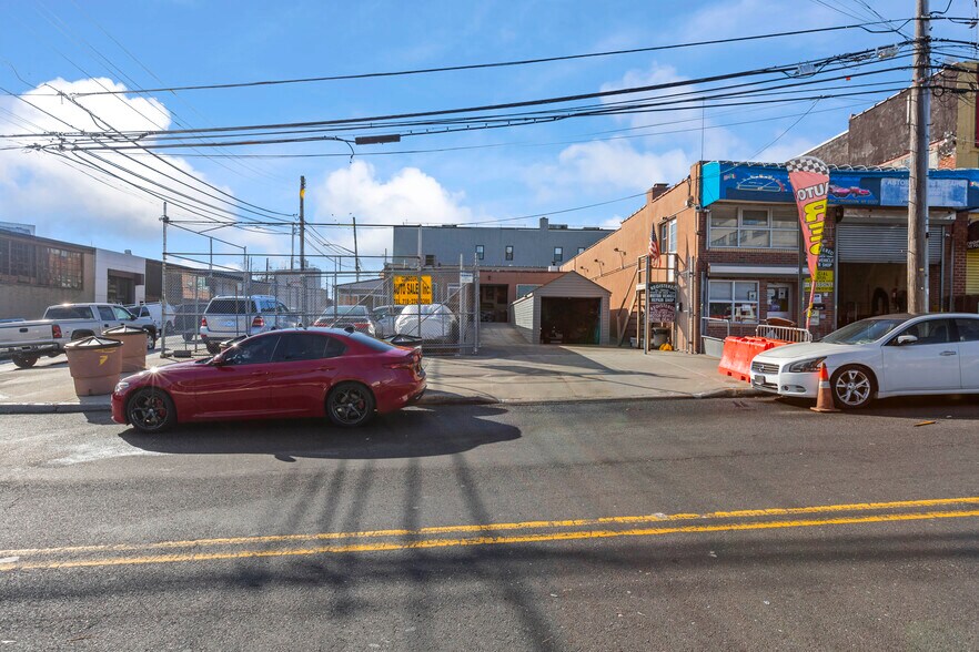 More Photos Of 49-18 25th Ave, Woodside Warehouse For Sale