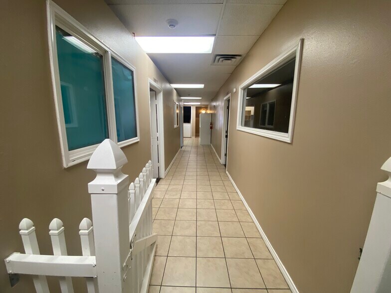 More Photos Of 111 W 5th St, Tyler Loft Creative Space For Lease