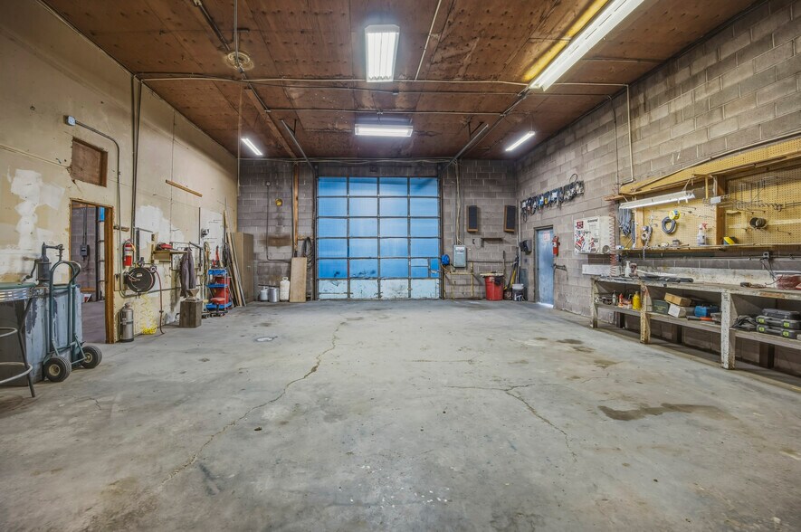 More Photos Of 391 Wine Country Rd, Prosser Freestanding For Sale