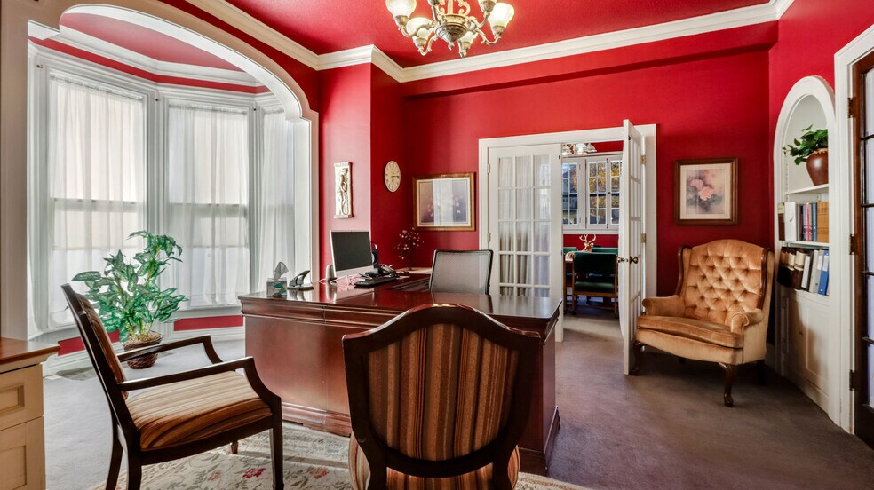 More Photos Of 33 W Cedar St, Chippewa Falls Office For Sale