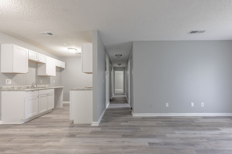 More Photos Of 333 S Mock Rd, Albany Apartments For Sale
