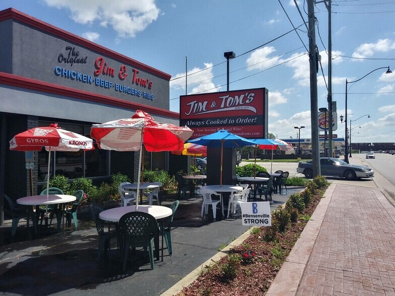 More Photos Of 123 W Irving Park Rd, Bensenville Restaurant For Sale