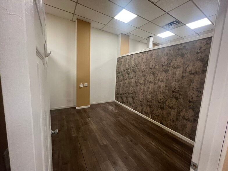 More Photos Of Boulder Hill Pass @ Rt 25, Montgomery Unknown For Lease