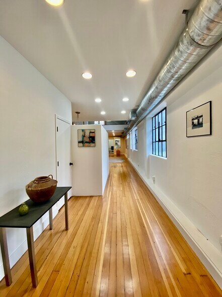 More Photos Of 263 Hatch Ln, Burlingame Office For Lease