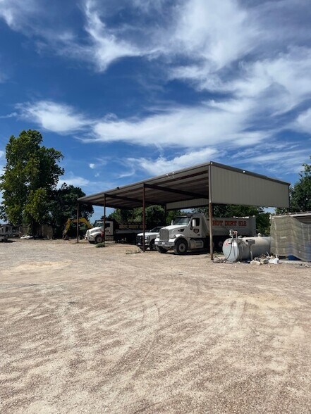 Primary Photo Of 1630 County Road 279, Liberty Hill Warehouse For Lease