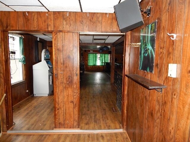 More Photos Of 448 W 1st St, Oswego Storefront Retail Residential For Lease