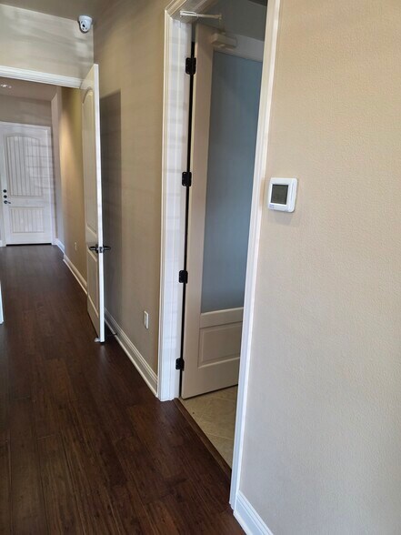 More Photos Of 8508 Precinct Line Rd, Colleyville Office For Lease