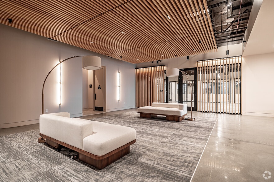 More Photos Of 200 E Baker St, Costa Mesa Loft Creative Space For Sale