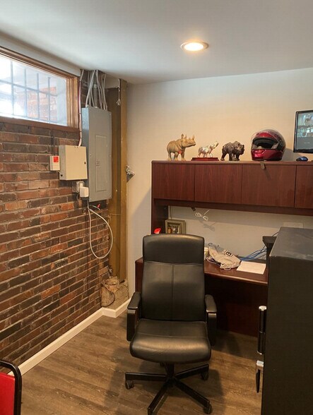 More Photos Of 3 Industrial Ln, Florissant Warehouse For Sale